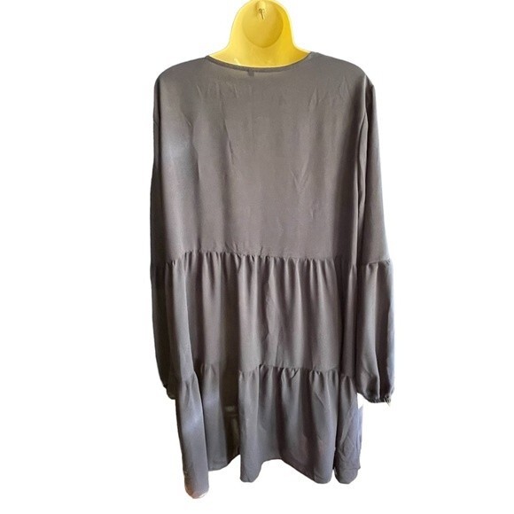 Navy Tiered Tunic Blouse with Elastic Cuffs, size 2XL - Picture 2 of 5